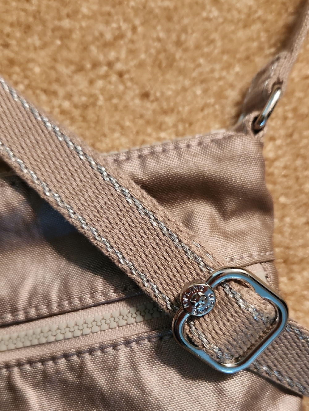kipling crossbody - Picture 3 of 10